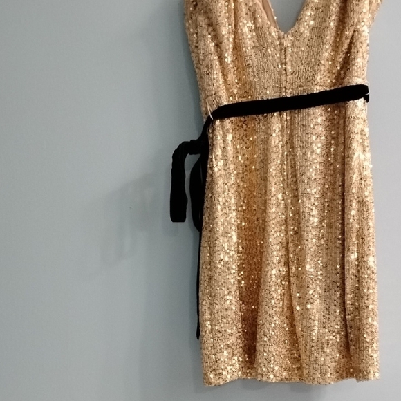 Dear Moon 🌙 Sparkling Gold Mini Dress with Black Velvet Belt Size 1 - Picture 6 of 6
